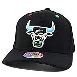 Mitchell & Ness Gorra elástica de Chicago Bulls, color negro