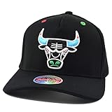 Mitchell & Ness Gorra elástica de Chicago Bulls, color negro