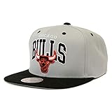 Mitchell & Ness Team Arch NBA - Gorra snapback, diseño de Chicago Bulls, color gris y negro